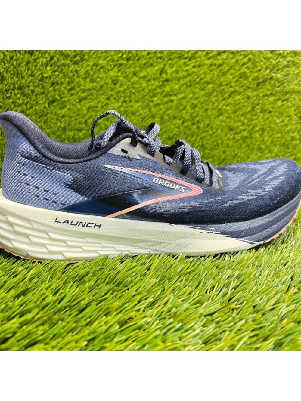 Brooks Launch 11 Womens Size 9.5 Blue Pink White Athletic Running Shoes Sneakers